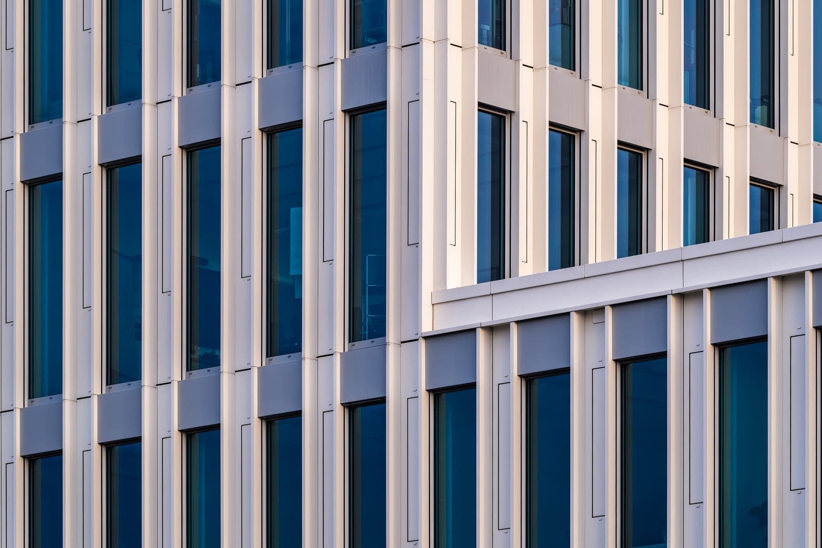 Fachada de un edificio de oficinas